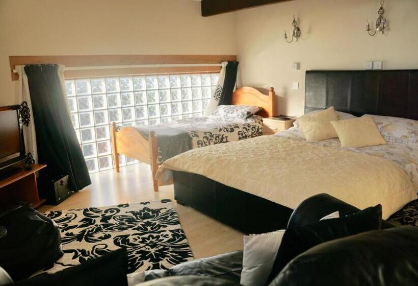 Quarto Triplo Superior, Ravencar Farm B&b