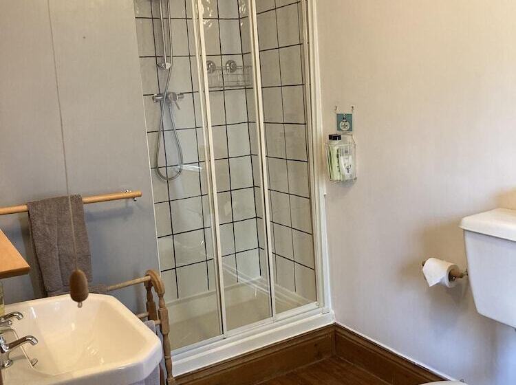 Номер Стандарт, Riverside Bed & Breakfast