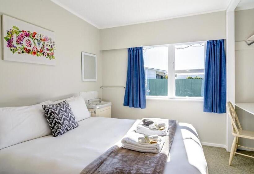 Апартаменты 4 Спальни, Abbey Court Motel