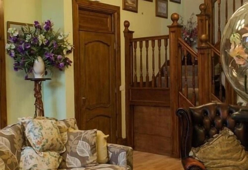 Номер Стандарт, Little Red Rooster Rest And Spa
