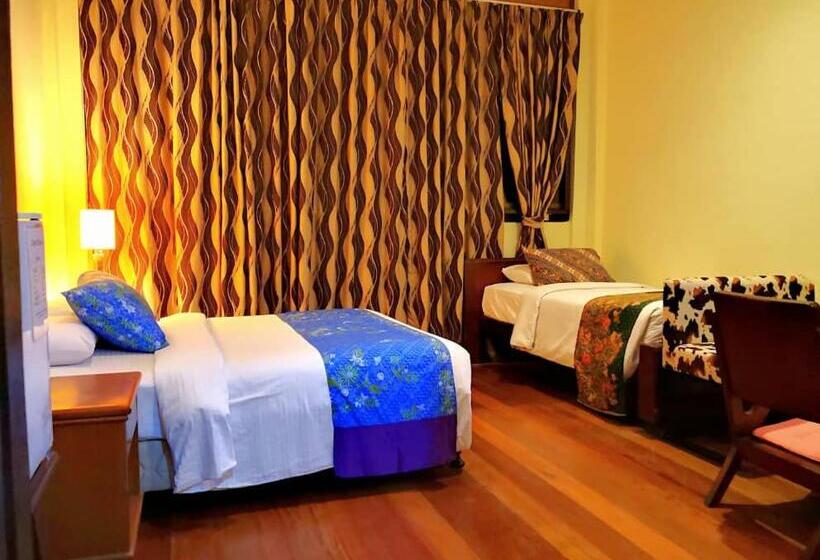 Трехместный Номер Deluxe, Cintra House
