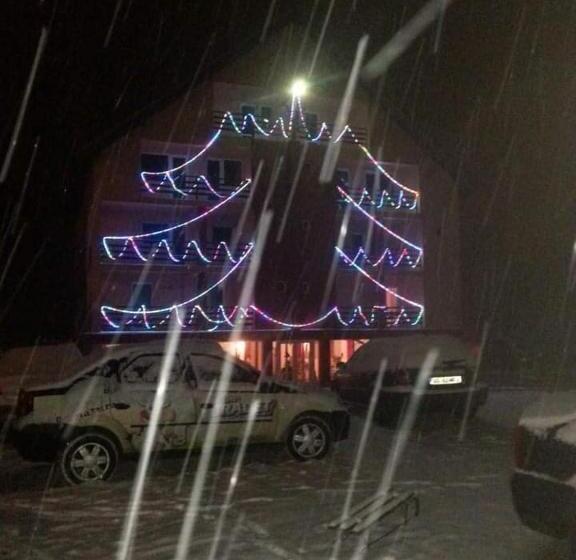 Дом 1 Спальня, Pensiunea Mary