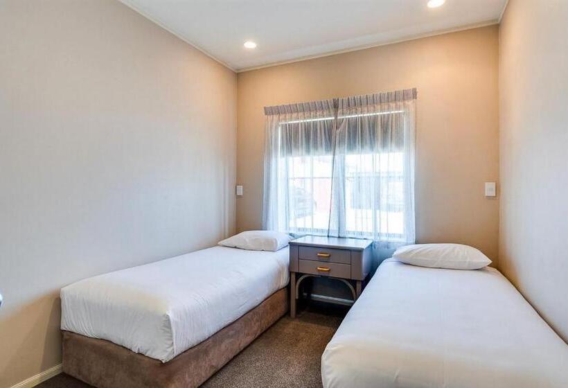 Апартаменты 1 Спальня, Cumberland Court Motel