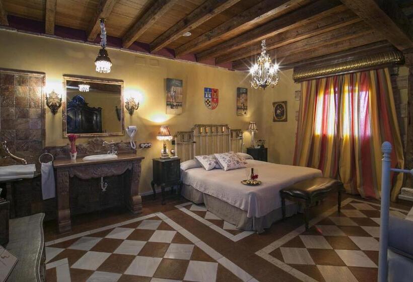 Полулюкс, Boutique Hoces Del Duraton
