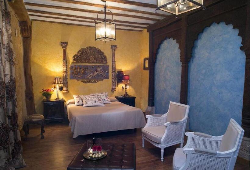 Полулюкс, Boutique Hoces Del Duraton