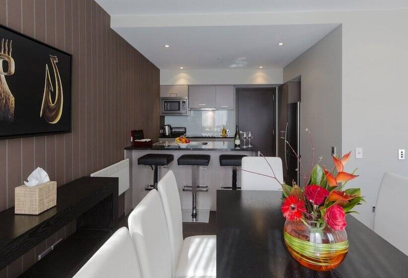 דירת 5 חדרי שינה, Queenstown Village Apartments