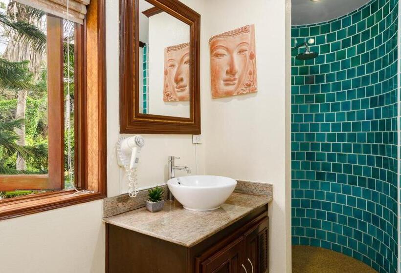غرفة ديلوكس ثلاثية, Royal Cottage Residence