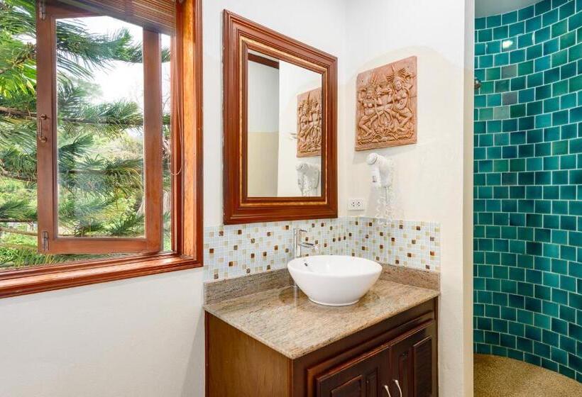غرفة سوبيريور رباعية, Royal Cottage Residence