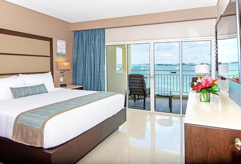 سوییت با چشم‌انداز دریا, The Villas At Simpson Bay Resort