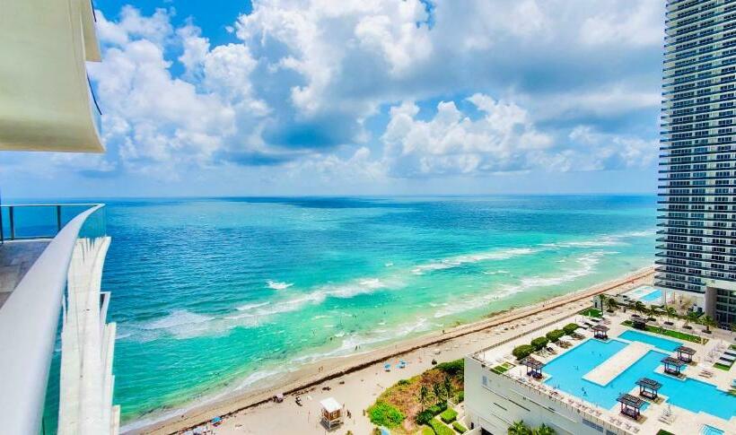 Люкс Superior Вид на Море, Dramatic Ocean View At Hyde Resort And Residences