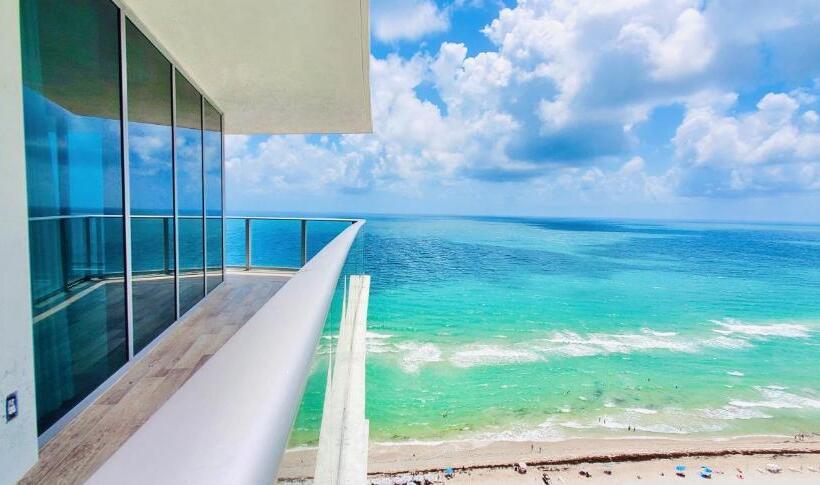 Люкс Superior Вид на Море, Dramatic Ocean View At Hyde Resort And Residences