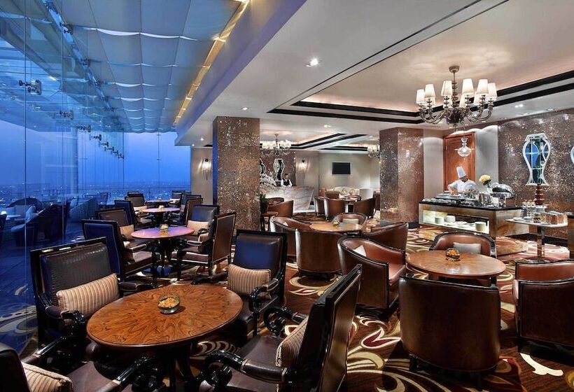 اتاق کلاب, The Trans Luxury Hotel Bandung