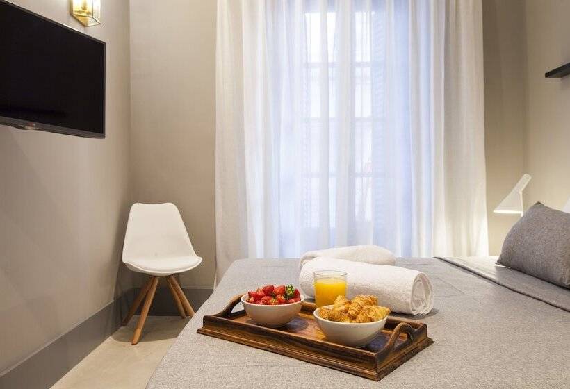 Студия Стандарт, Kare No Apartments By Sitges Group