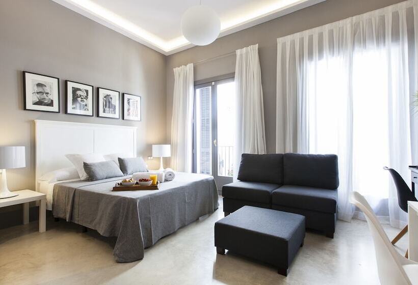 Estúdio Estandar com Sacada, Kare No Apartments By Sitges Group