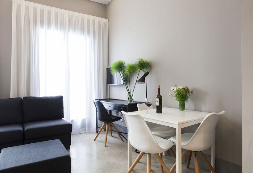 Студио Стандарт с Балконом, Kare No Apartments By Sitges Group