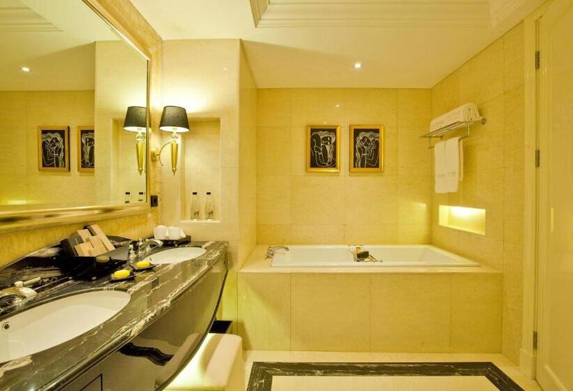 سوییت, The Trans Luxury Hotel Bandung