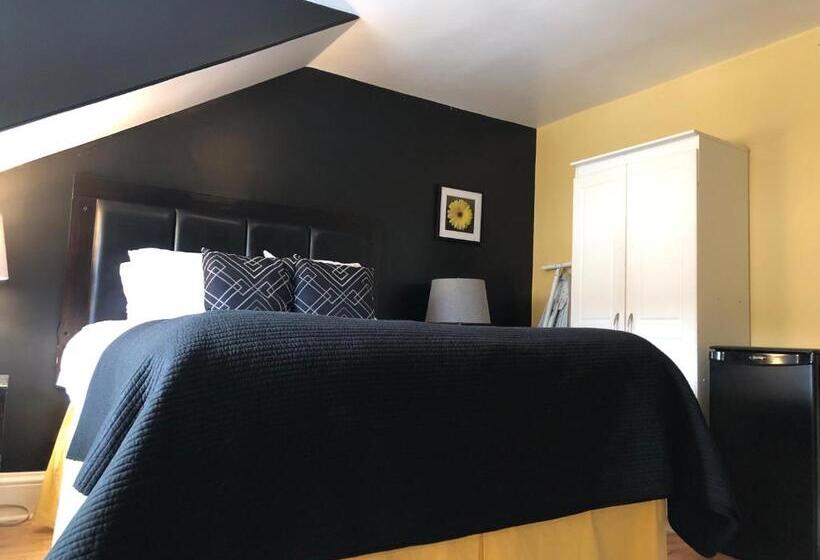 Номер Deluxe, Leaside Manor
