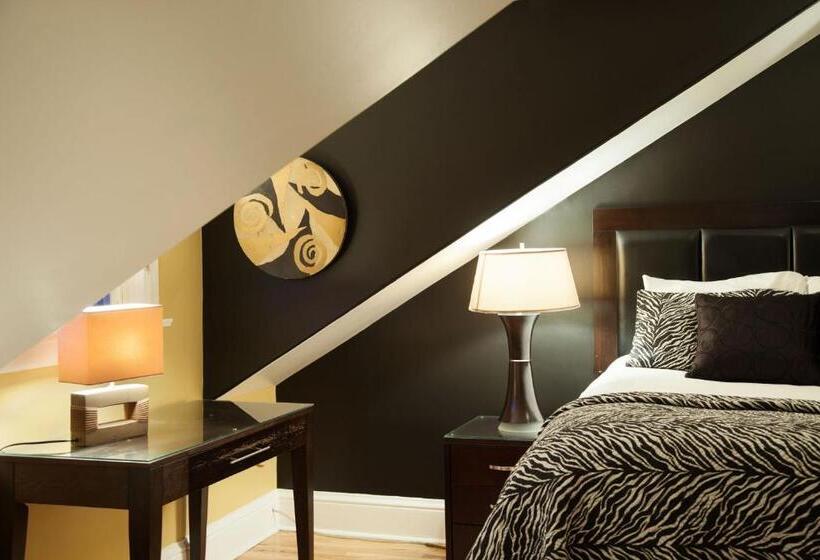 Номер Deluxe, Leaside Manor