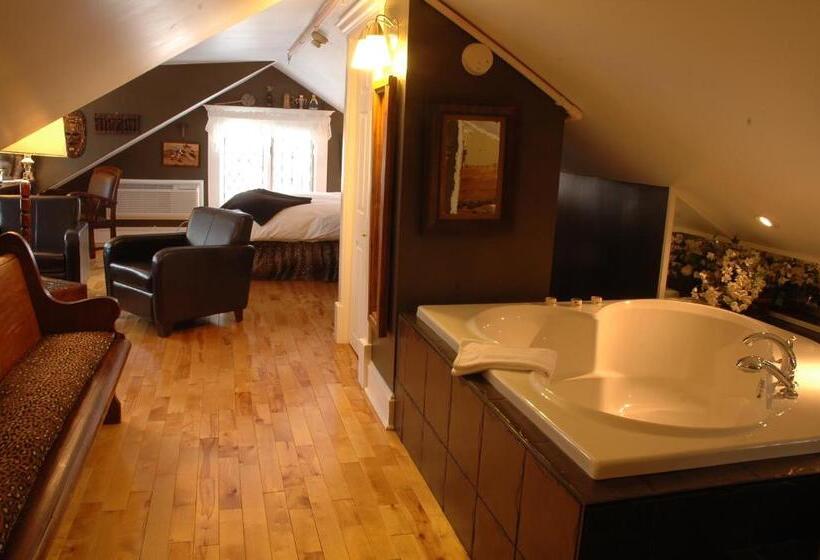 Номер Deluxe, Leaside Manor