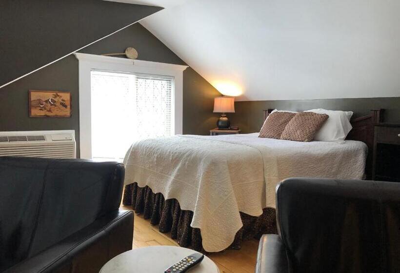 Номер Deluxe, Leaside Manor