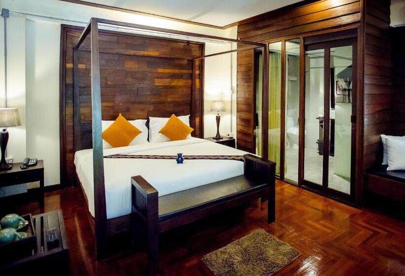 Номер Deluxe, Kampaeng Ngam