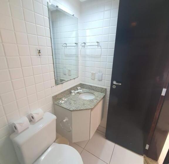 1 Bedroom Apartment Lake View, Lake Side Beira Do Lago   Piscina   Academia   Sauna  By Rei Dos Flats