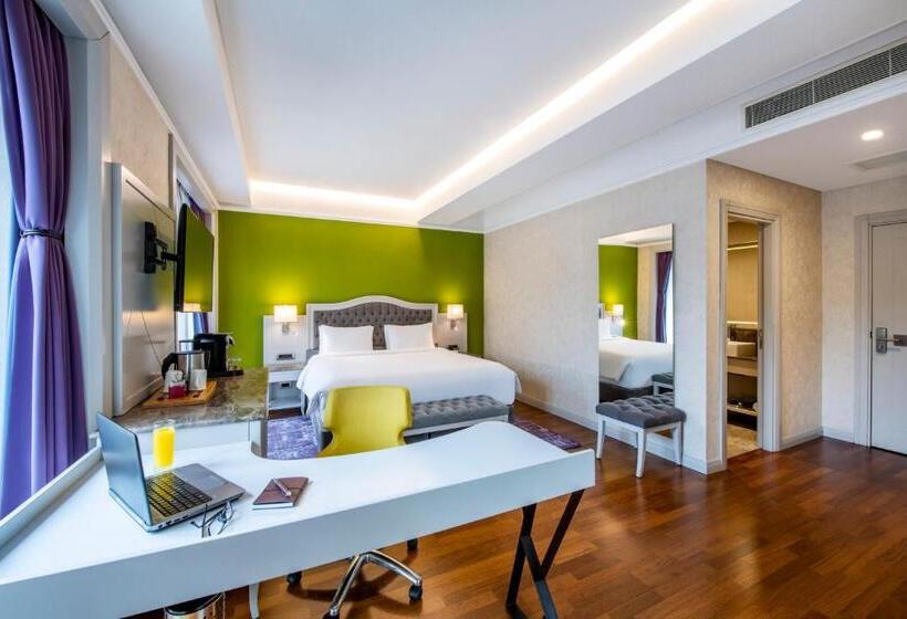 اتاق پرستیژ, Mercure Tbilisi Old Town