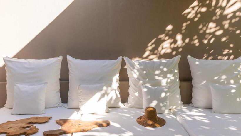 Апартаменты 2 Спальни Вид на Море, The Lombok Lodge Suites & Private Villas