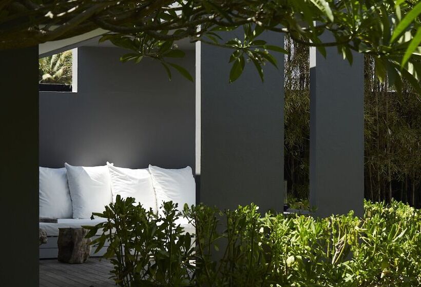 Люкс Deluxe Вид на Море, The Lombok Lodge Suites & Private Villas
