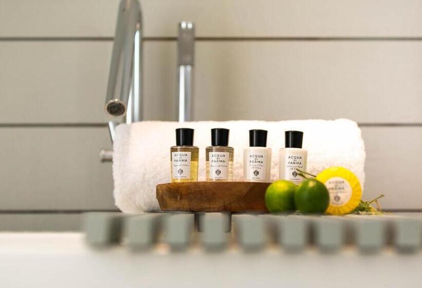 Люкс Deluxe Вид на Море, The Lombok Lodge Suites & Private Villas
