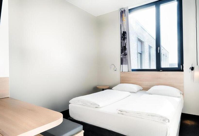 Номер Стандарт, B&b Hotel München Trudering