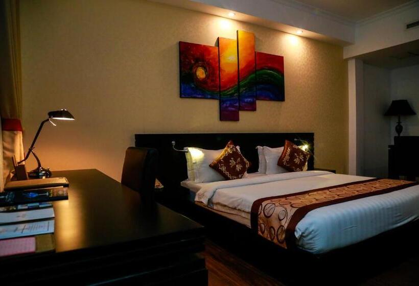 디럭스 룸, The Covanro Airport Hotel   Katunayake