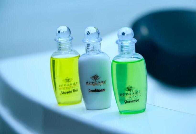 디럭스 룸, The Covanro Airport Hotel   Katunayake