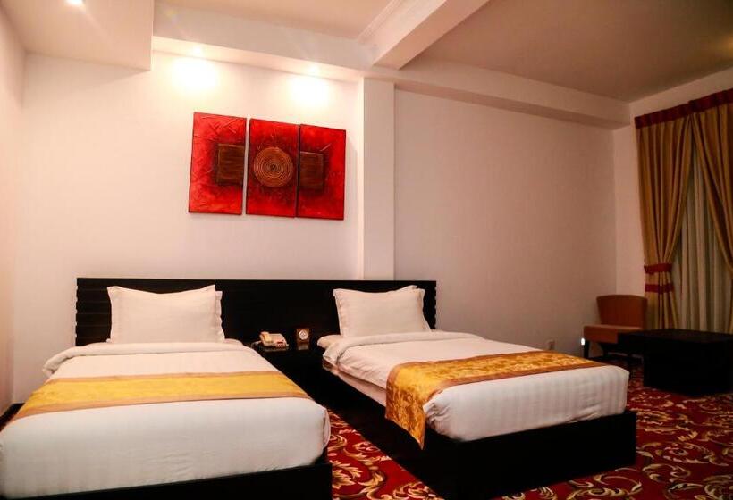 수피리어 룸, The Covanro Airport Hotel   Katunayake