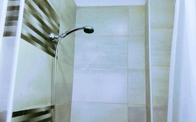 스탠다드 스튜디오, Pula Center Rooms