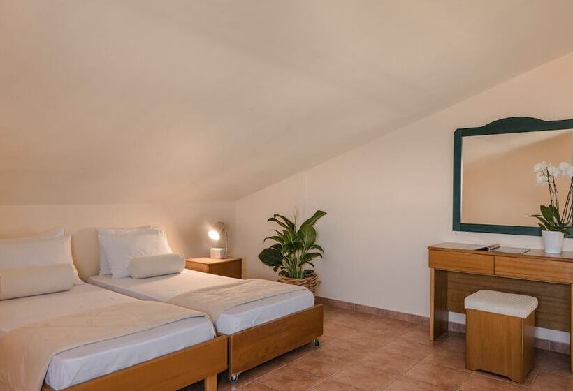 Family Suite, Griffon Kymi Hotel Previously Known As Valledi Village
