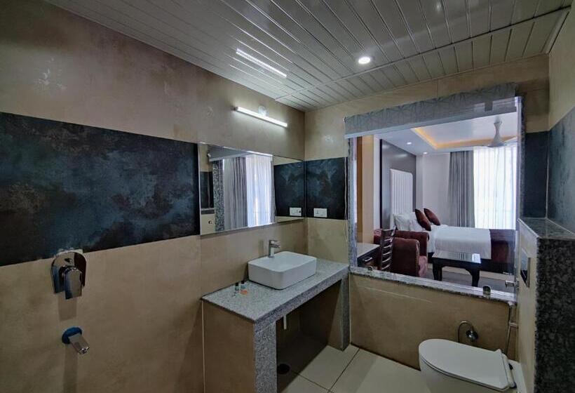 Стандартный Номер Кровать Кинг, Aliza Inn And Suites By Srs Hotels