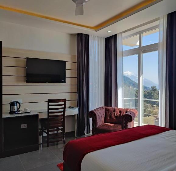 Номер Стандарт с Балконом, Aliza Inn And Suites By Srs Hotels