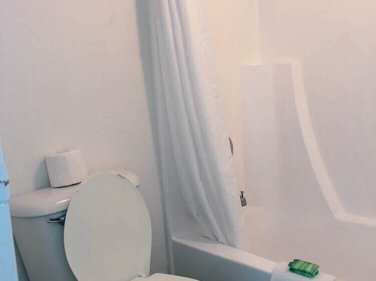 חדר סטנדרט, Super 8 By Wyndham San Jose Airport