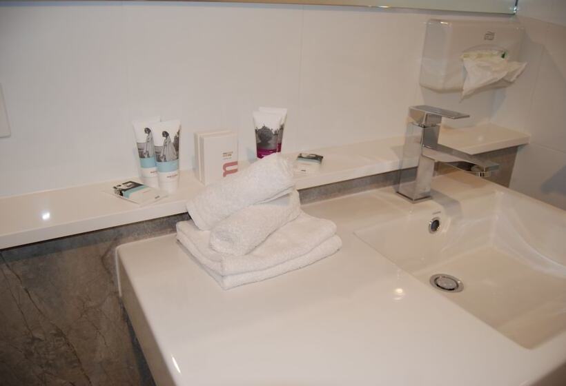 수피리어 룸, Mercure Warragul