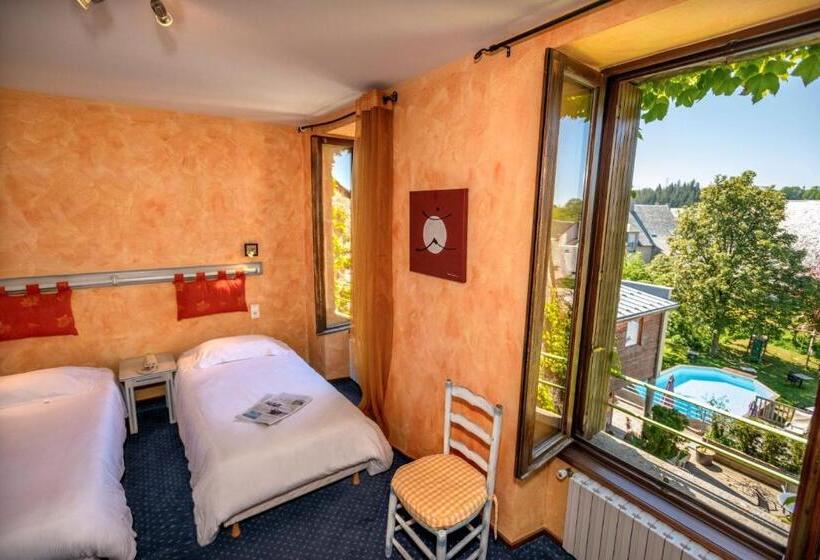 Номер Стандарт Вид на Сад, Logis Hôtel Restaurant Gilles Moreau Laguiole