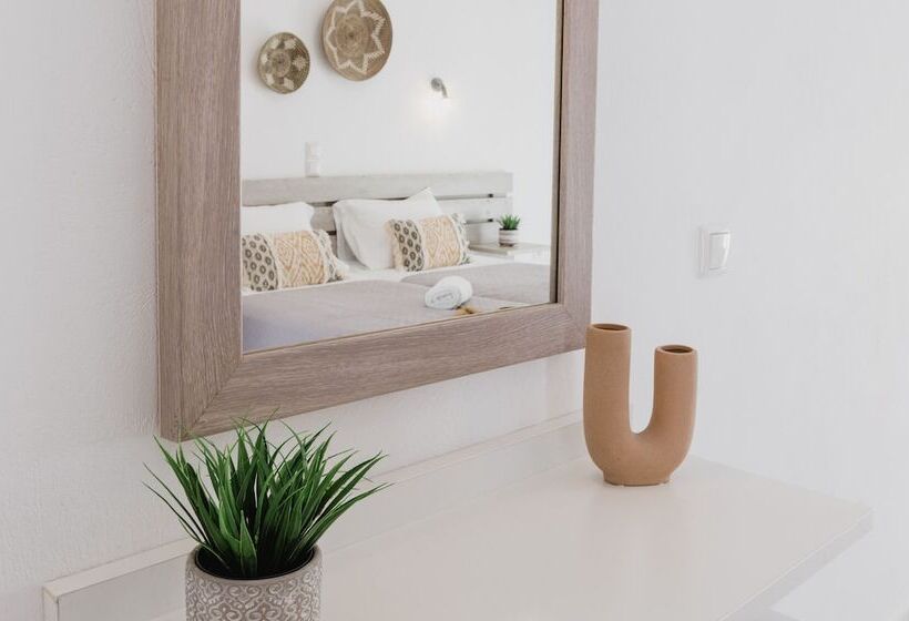 Номер Стандарт, Petros Studios & Suites