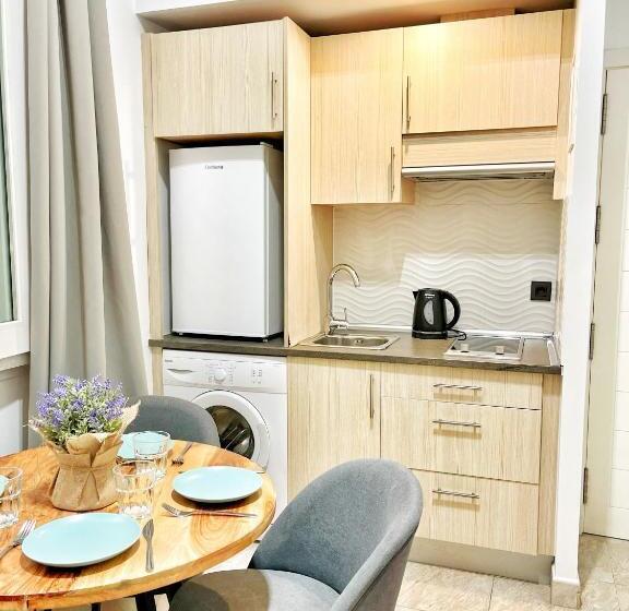 سوییت لوکس, Tennessee Urban Suites