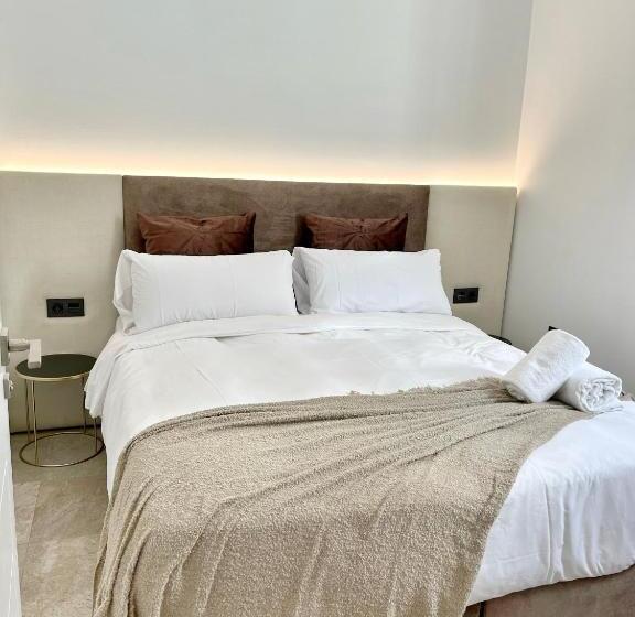Suite with Terrace, Tennessee Urban Suites