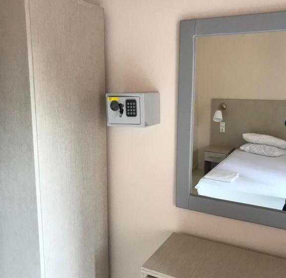 غرفة عائلية مطلّة علي البحر, Eleni Kandilari Rooms