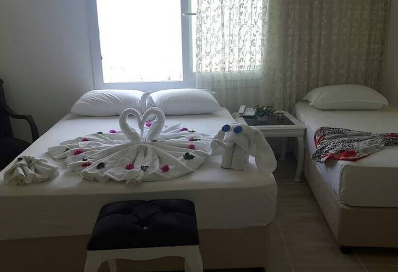 스탠다드 트리플 룸, Jasmin Blue Otel