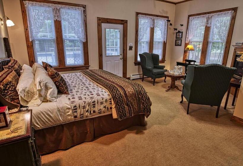 Студия Стандарт, Rockwell Falls Inn And Wine Bar