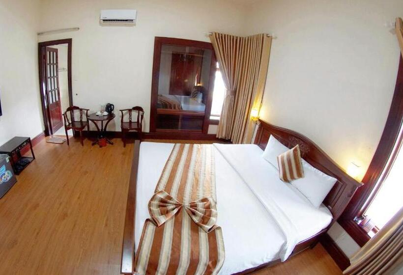 اتاق لوکس با چشم‌انداز شهر, Kieu Anh Hotel Vung Tau