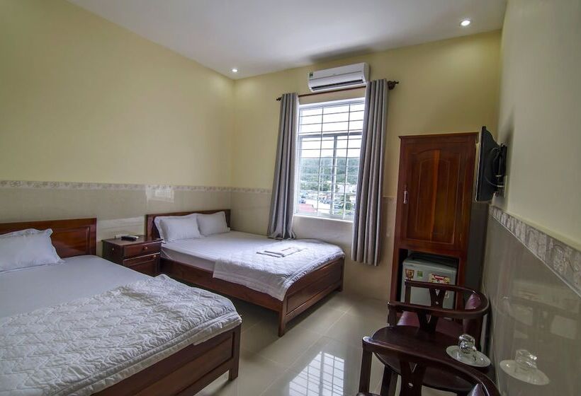 اتاق استاندارد چهار تخته, Kim Hồng Nhật Guest House