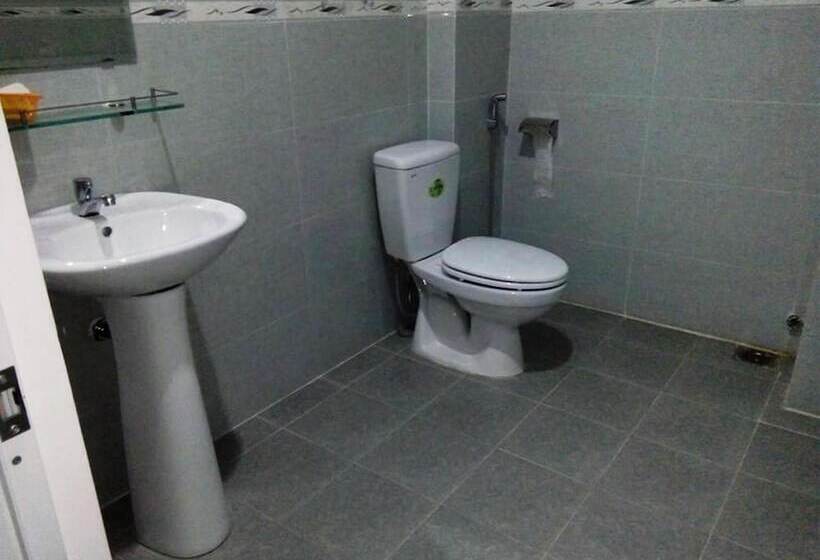 اتاق خانوادگی, Kim Hồng Nhật Guest House